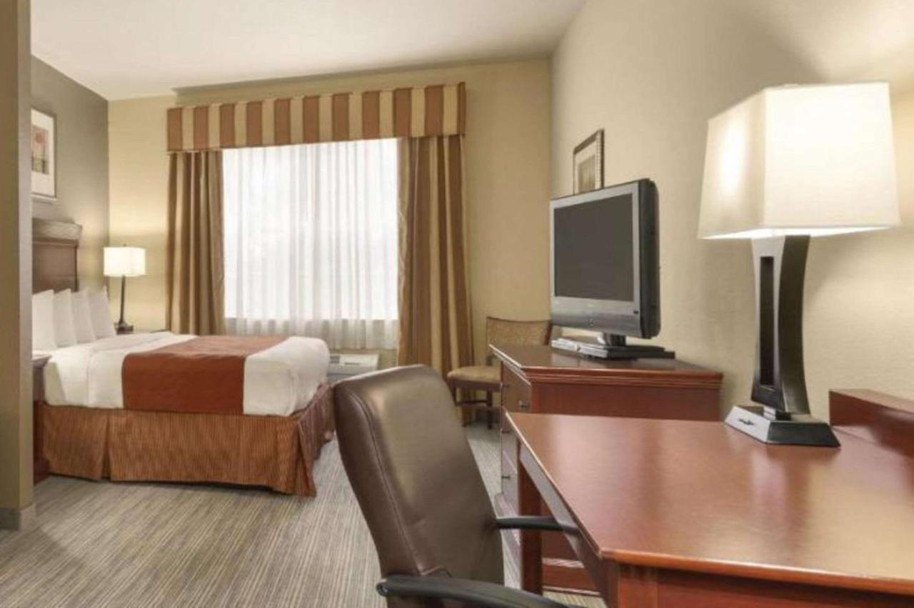 Seffner Inn And Suites Exterior foto